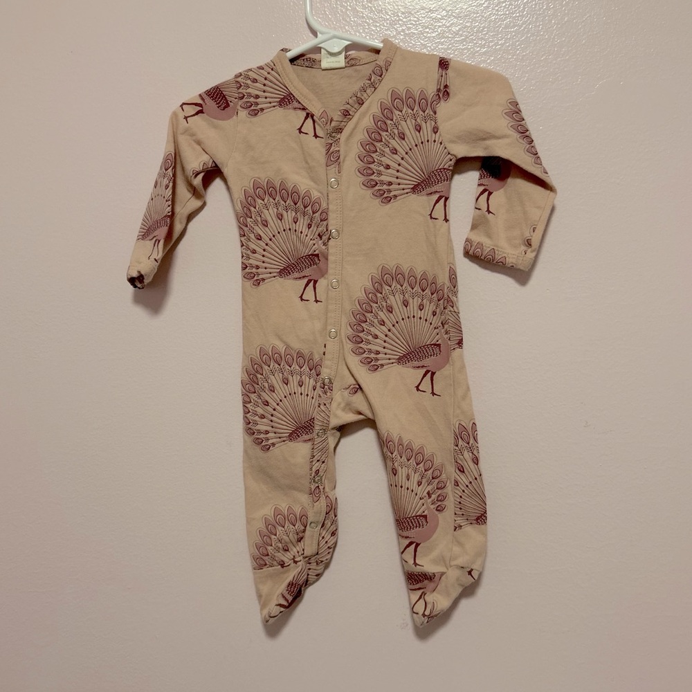 Kate Quinn Pink Peacock Print Sleeper Sz 3-6 Mo